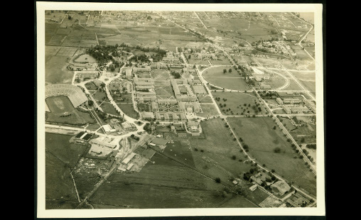 Aerial photograph of LSU Campus featuring oak grove, 1940